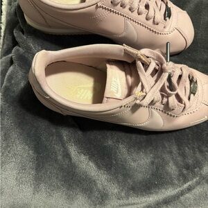 Nike Women's Soft Pink Sneakers